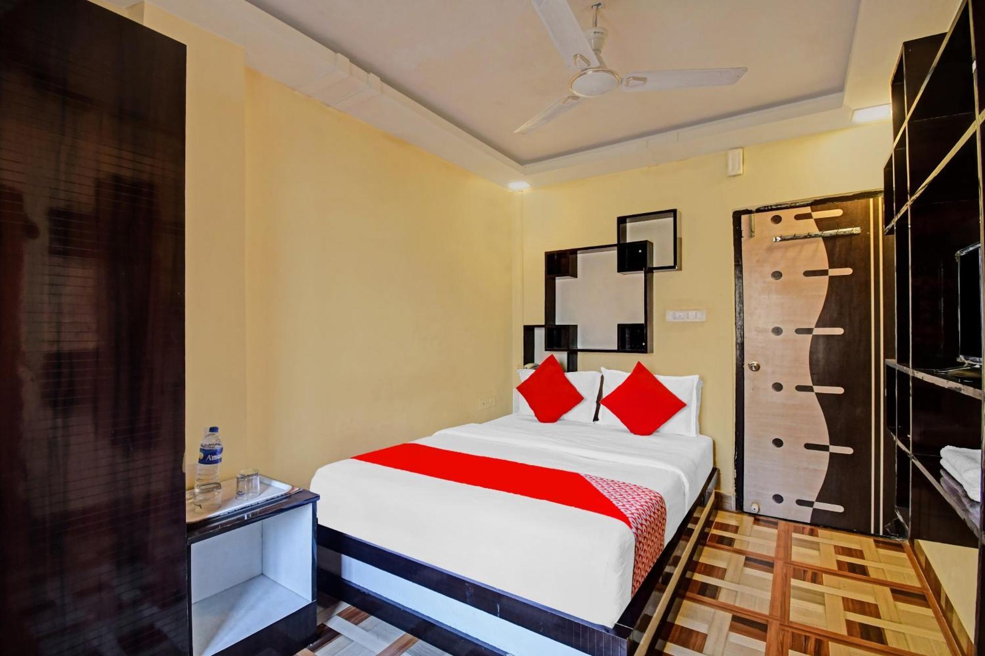 Hotel O New Aamaze Inn Near Acropolis Mall Калькутта Экстерьер фото